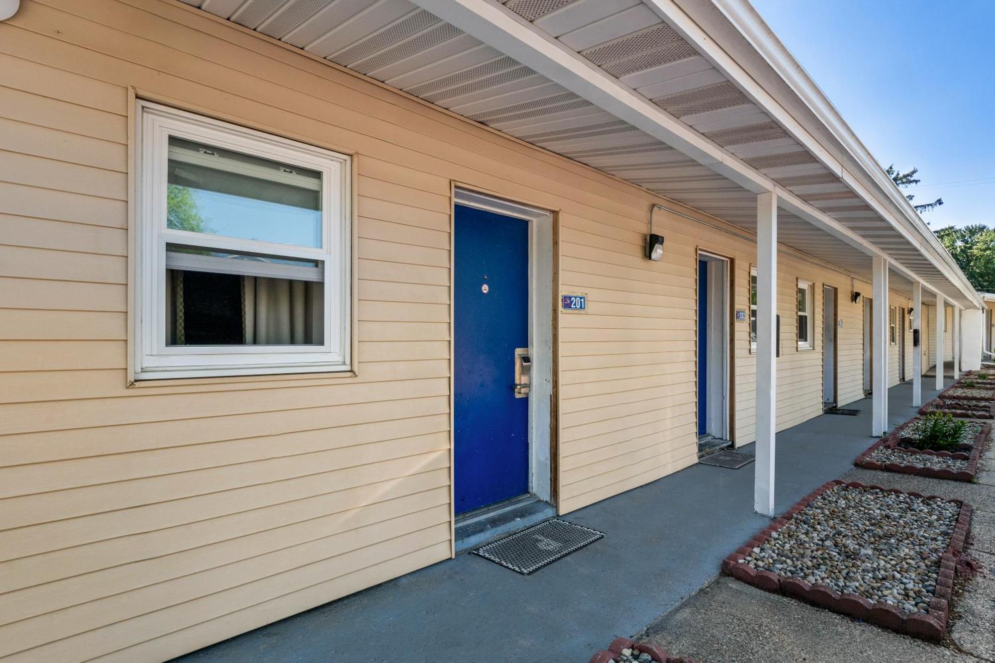 Americas Best Value Inn Jonesville/Hillsdale Extérieur photo