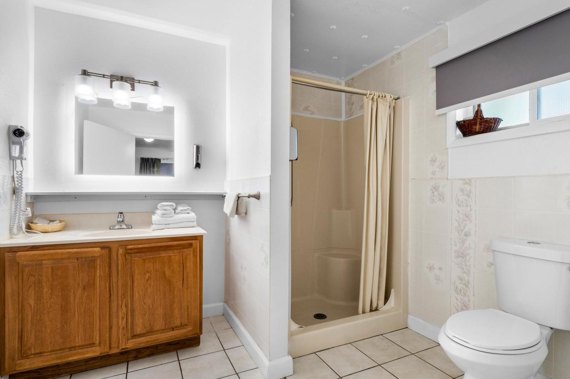 Americas Best Value Inn Jonesville/Hillsdale Extérieur photo