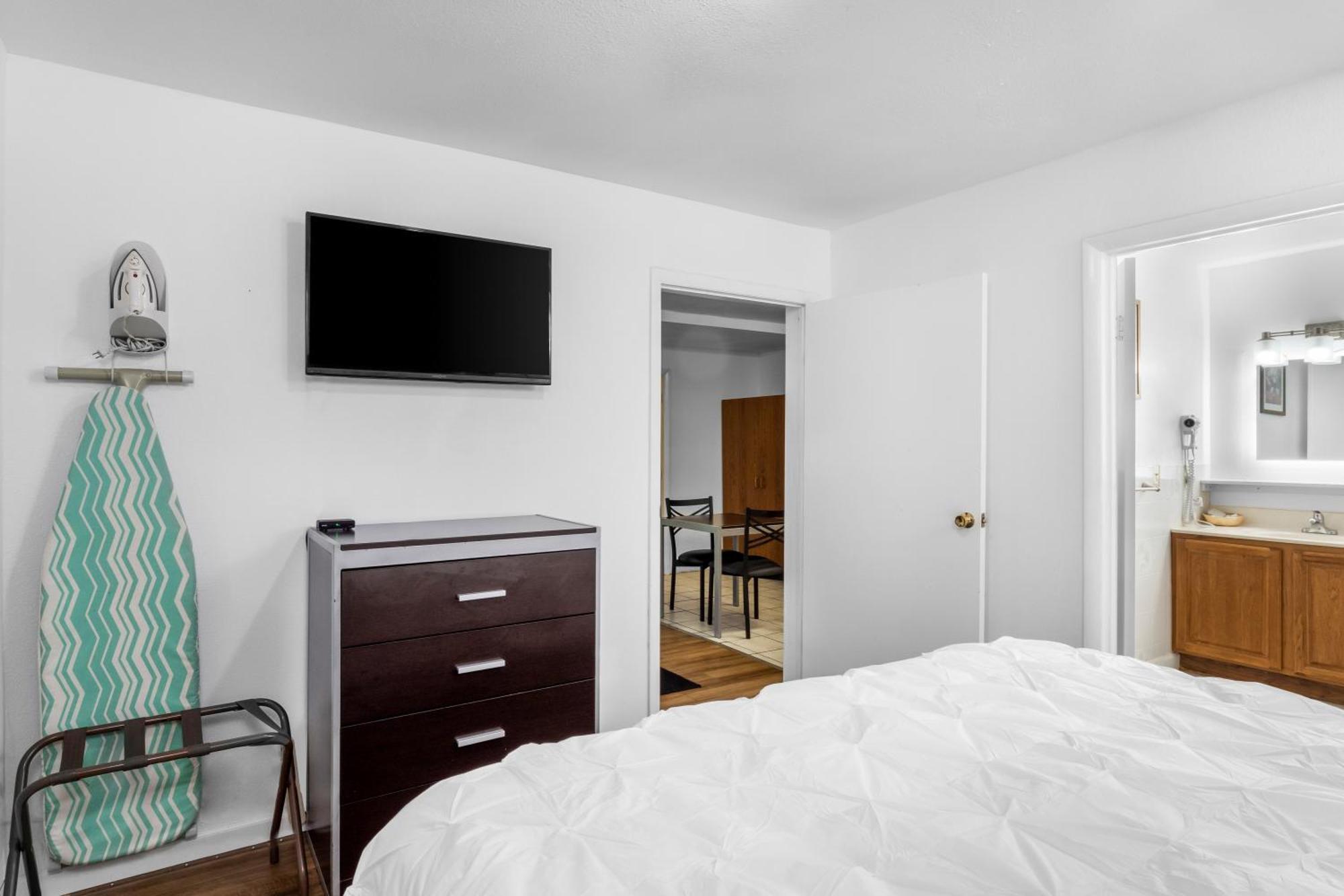 Americas Best Value Inn Jonesville/Hillsdale Extérieur photo