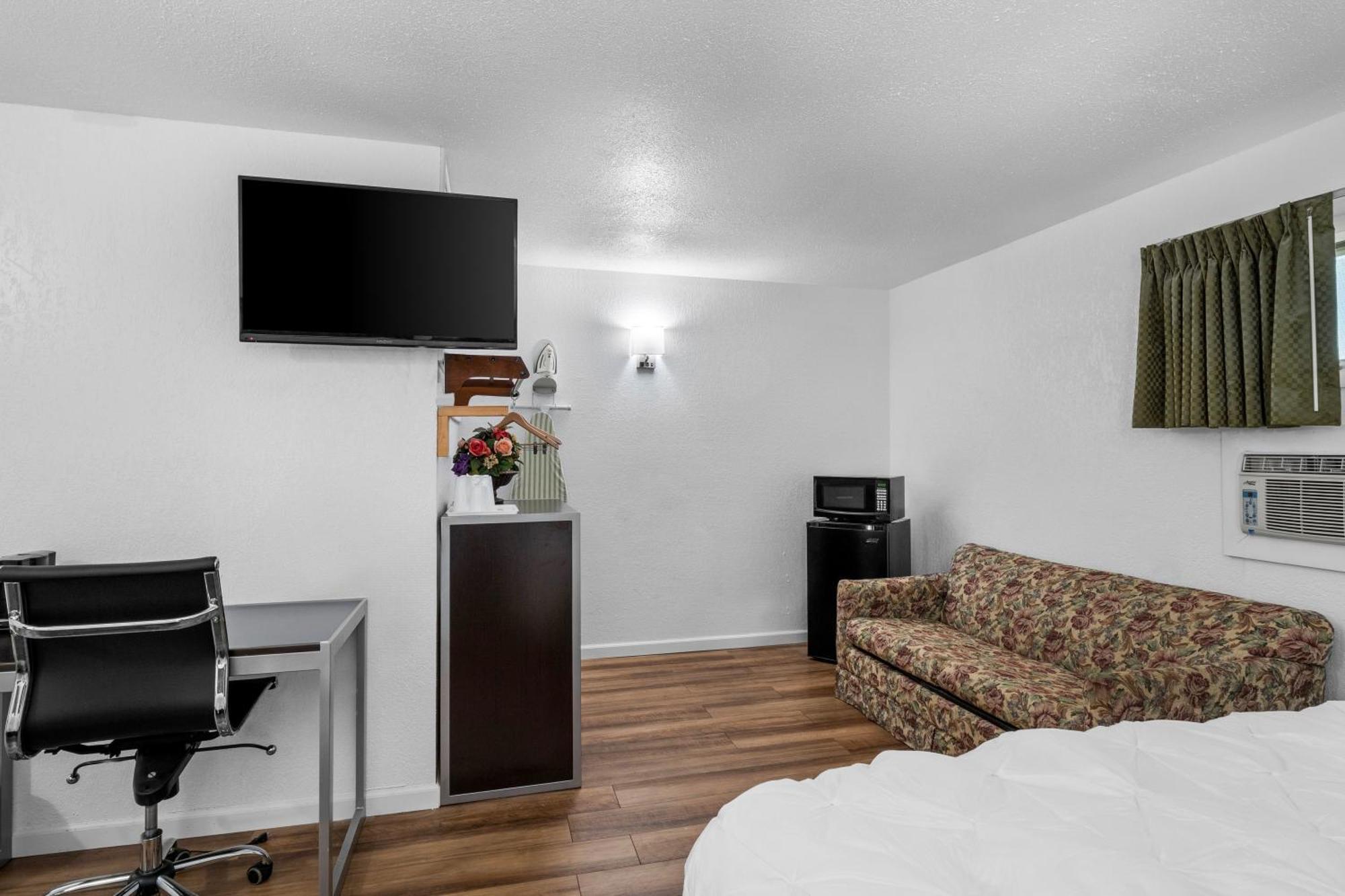 Americas Best Value Inn Jonesville/Hillsdale Extérieur photo